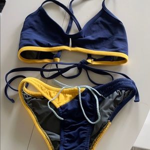 Jolyn Bikini blue and Gold